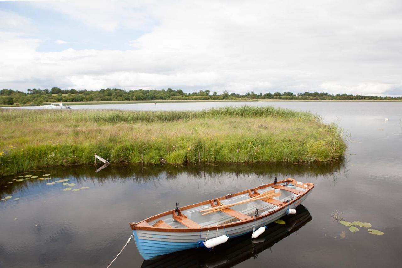 Вилла Inviting 4-Bed House In Strokestown Экстерьер фото
